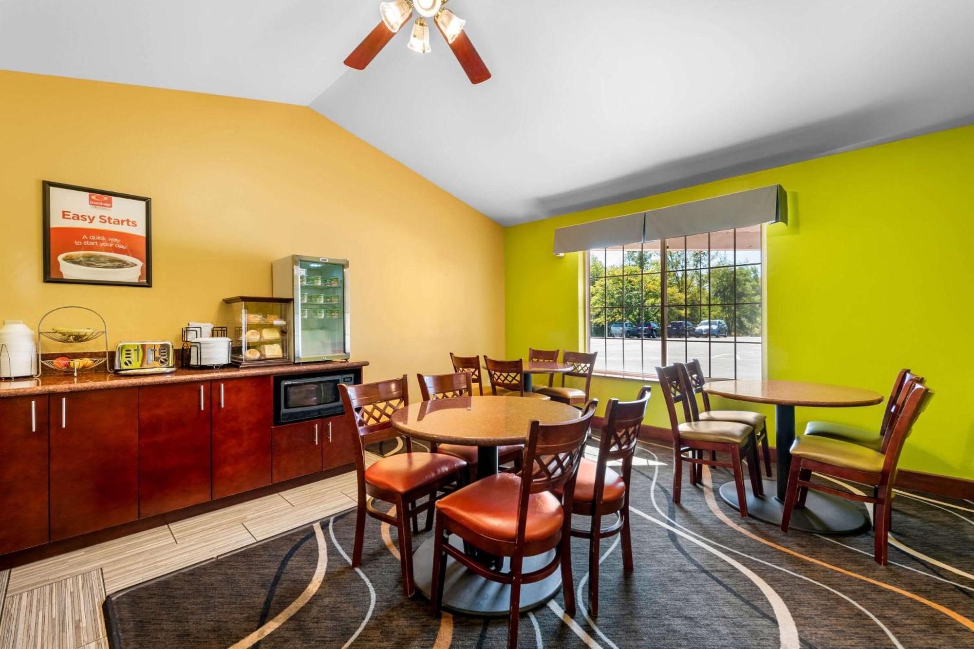 Econo Lodge Inn & Suites Eau Claire Luaran gambar