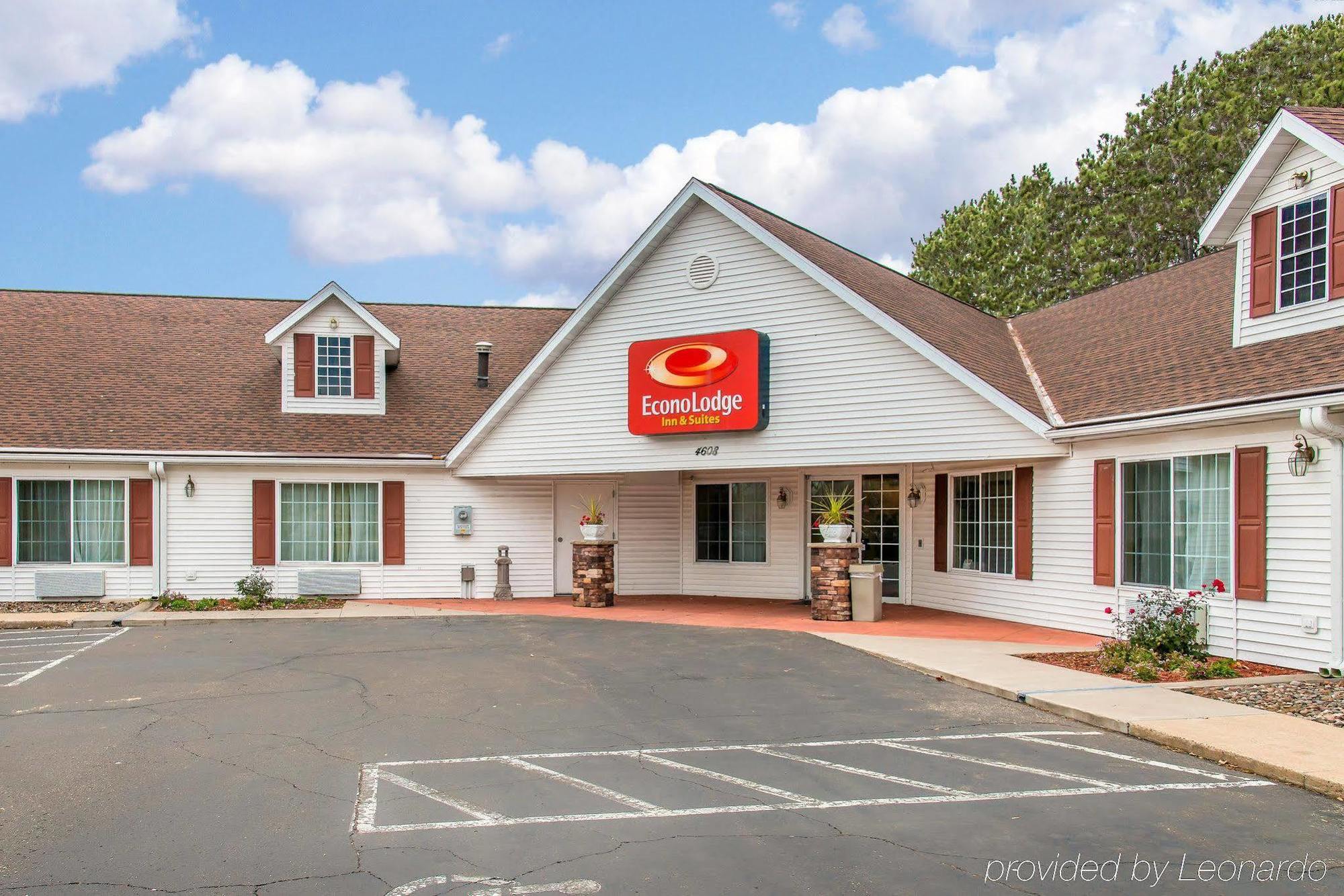 Econo Lodge Inn & Suites Eau Claire Luaran gambar