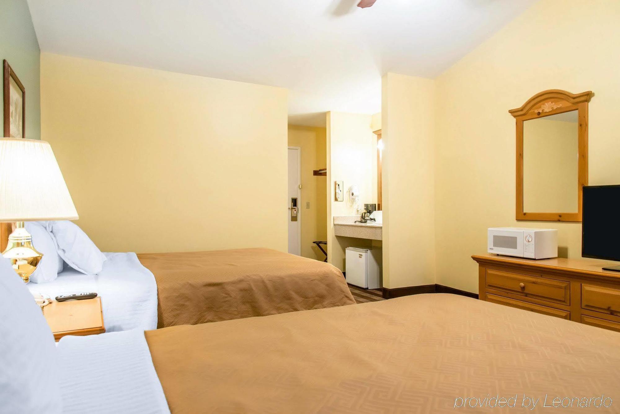 Econo Lodge Inn & Suites Eau Claire Luaran gambar