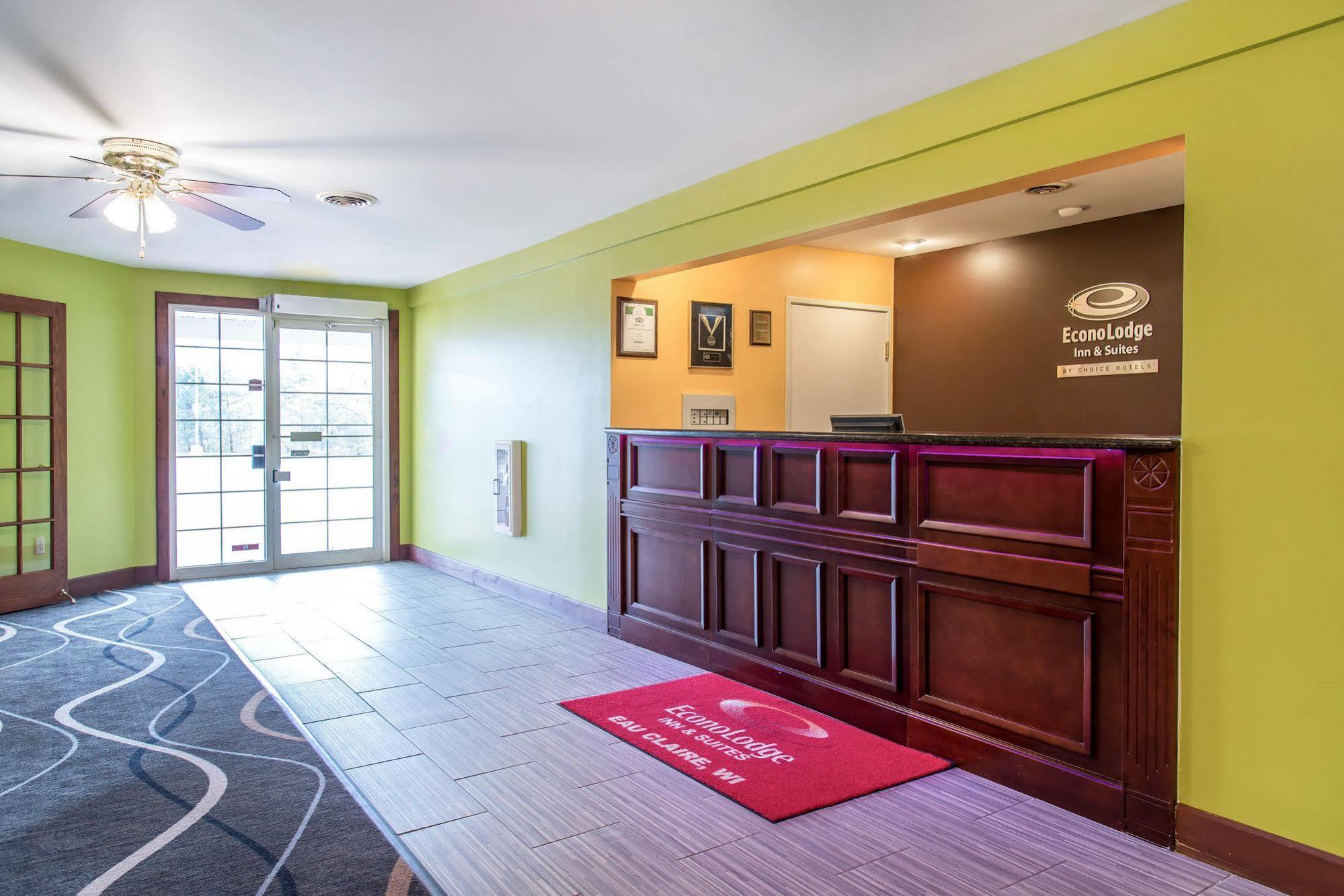 Econo Lodge Inn & Suites Eau Claire Luaran gambar
