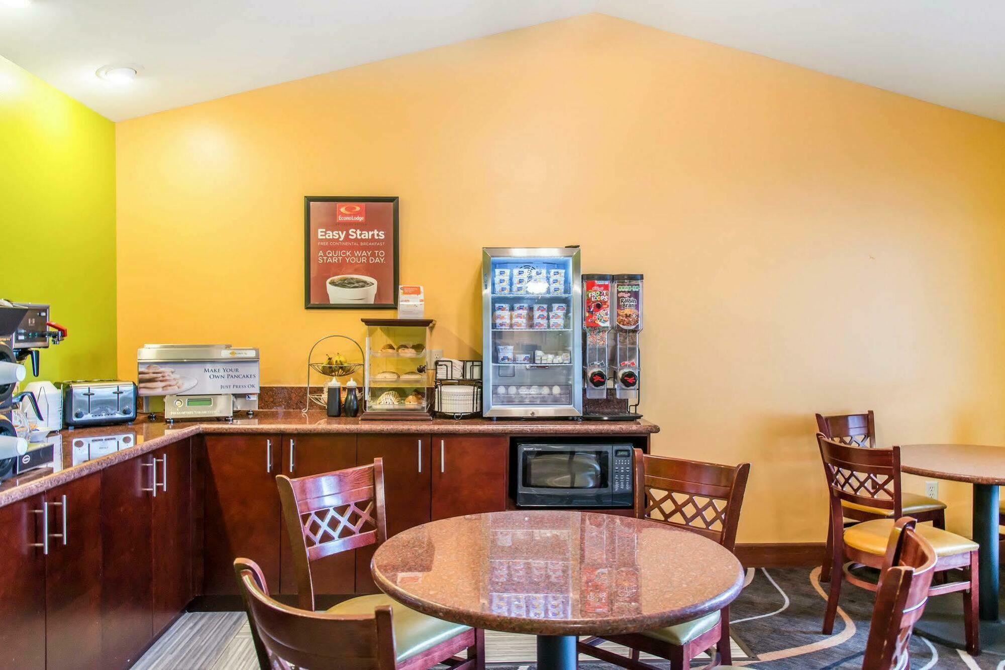 Econo Lodge Inn & Suites Eau Claire Luaran gambar