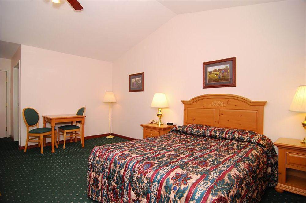 Econo Lodge Inn & Suites Eau Claire Luaran gambar