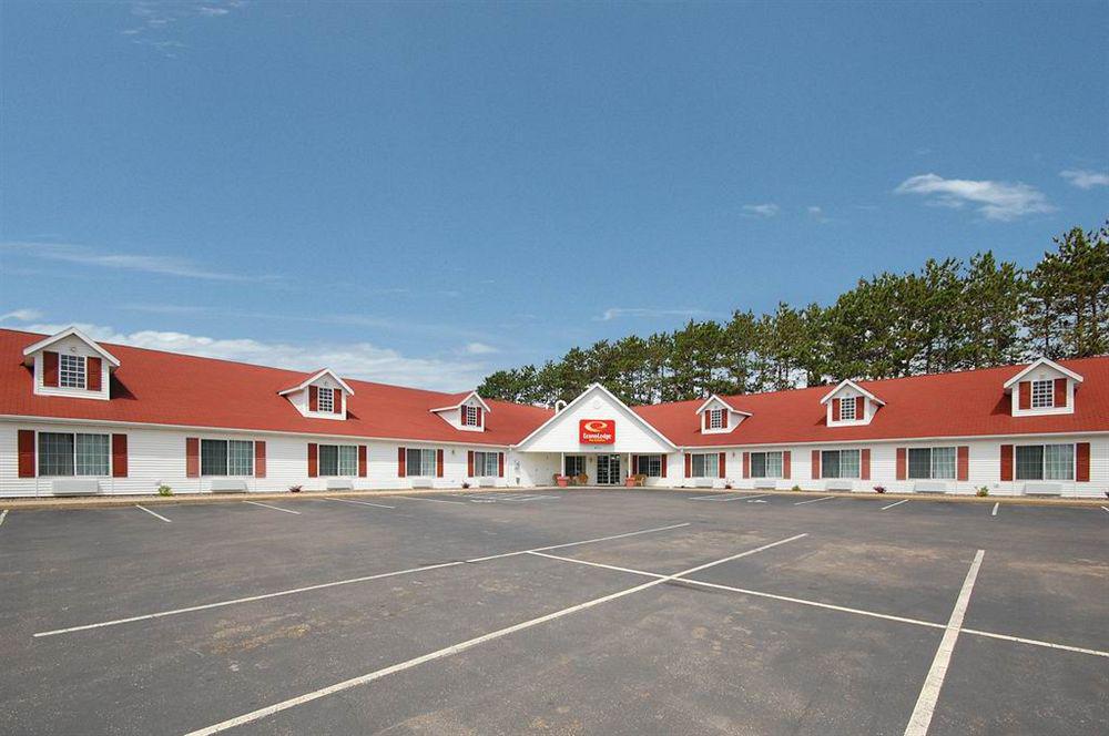 Econo Lodge Inn & Suites Eau Claire Luaran gambar